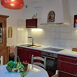 Apartamento De 55m, Séjour, Chambre, Cuisine, Jardin Et Parking Privatifs Aix-les-Bains