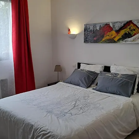 De 55m, Sejour, Chambre, Cuisine, Jardin Et Parking Privatifs *