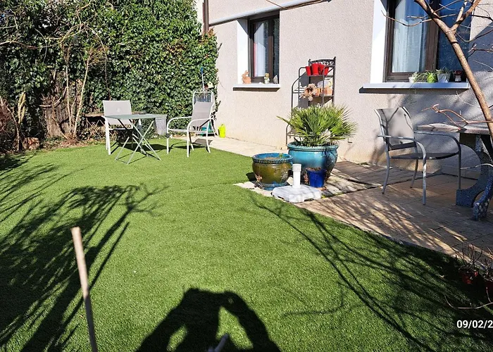 T2 De 55m Avec Jardin Et Parking Privatifs 엑스레뱅